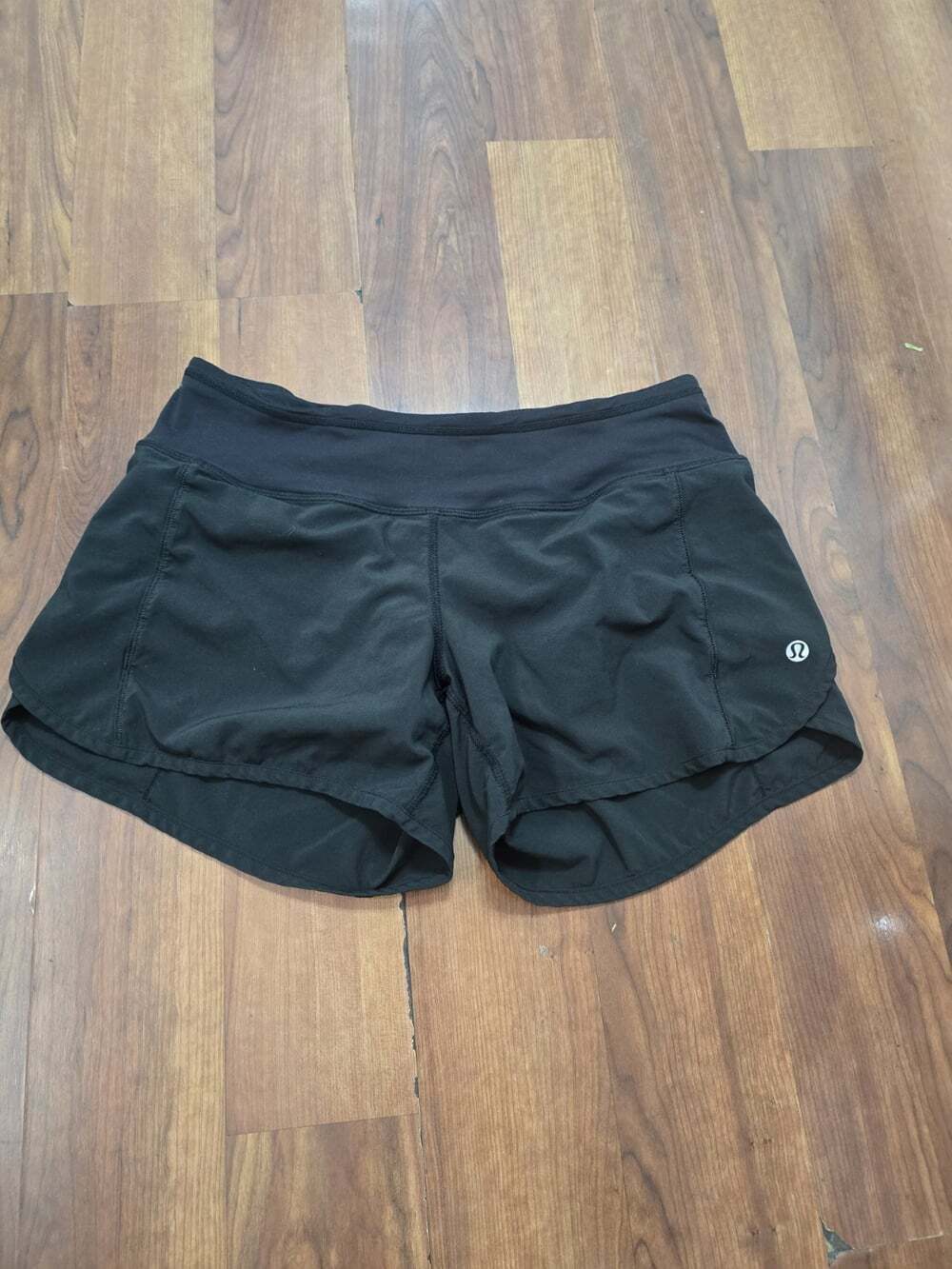 Lululemon Speed Up Low Rise Lined Running Shorts Womens Size 4 Black Athletic